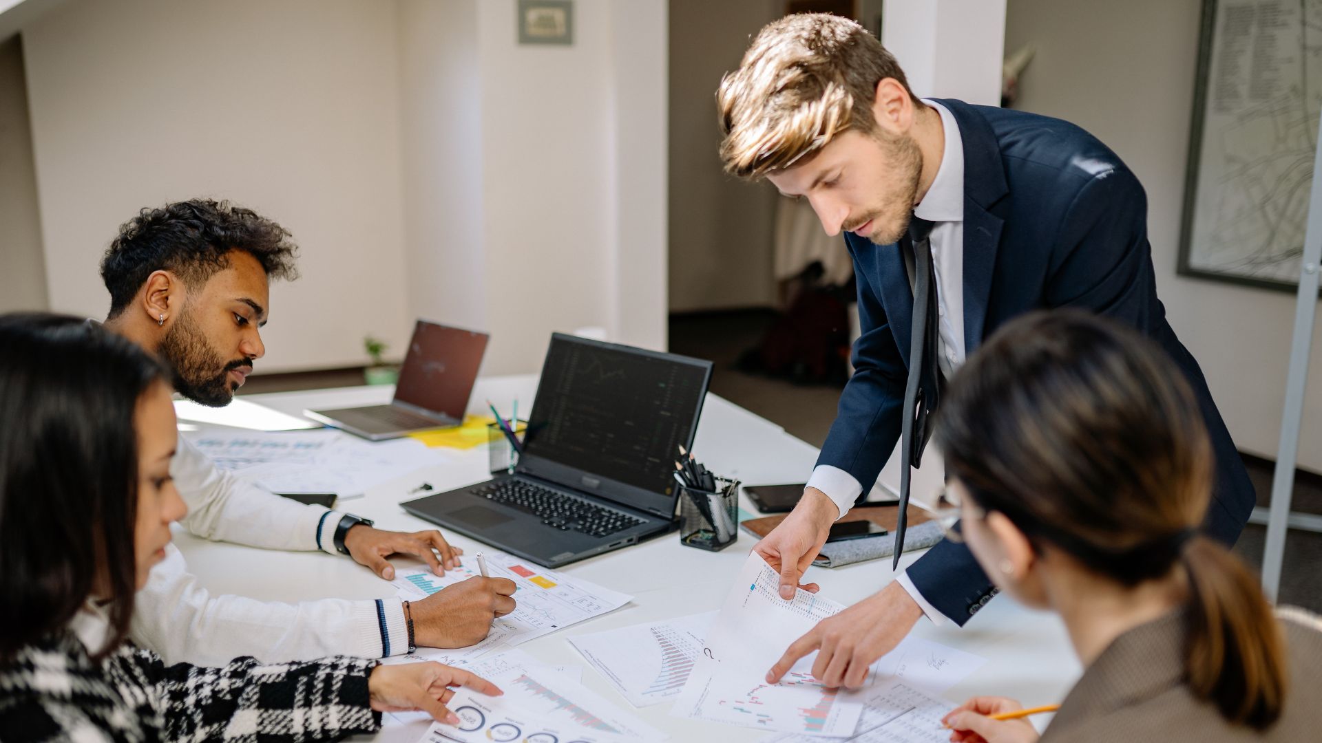 Oracle Financial AP Invoice Analytics
